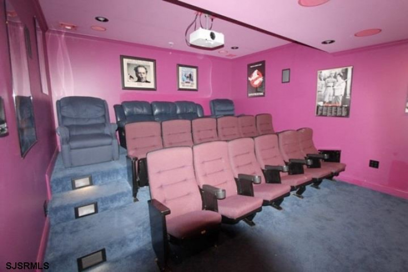 7 Dani, Northfield, New Jersey 08225, 4 Bedrooms Bedrooms, 15 Rooms Rooms,4 BathroomsBathrooms,Residential,For Sale,Dani,543763
