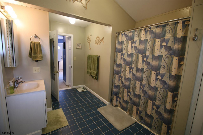 6313 Oliver, Mays Landing, New Jersey 08330, 2 Bedrooms Bedrooms, 5 Rooms Rooms,1 BathroomBathrooms,Residential,For Sale,Oliver,540614