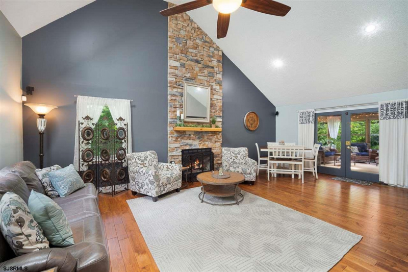 211 Linda, Galloway Township, New Jersey 08205, 5 Bedrooms Bedrooms, 15 Rooms Rooms,3 BathroomsBathrooms,Residential,For Sale,Linda,539244