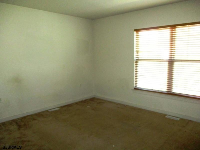328 Pennsylvania, Atlantic City, New Jersey 08401, 3 Bedrooms Bedrooms, 6 Rooms Rooms,2 BathroomsBathrooms,Residential,For Sale,Pennsylvania,540466