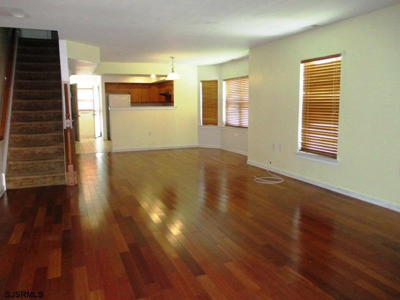 328 Pennsylvania, Atlantic City, New Jersey 08401, 3 Bedrooms Bedrooms, 6 Rooms Rooms,2 BathroomsBathrooms,Residential,For Sale,Pennsylvania,540466