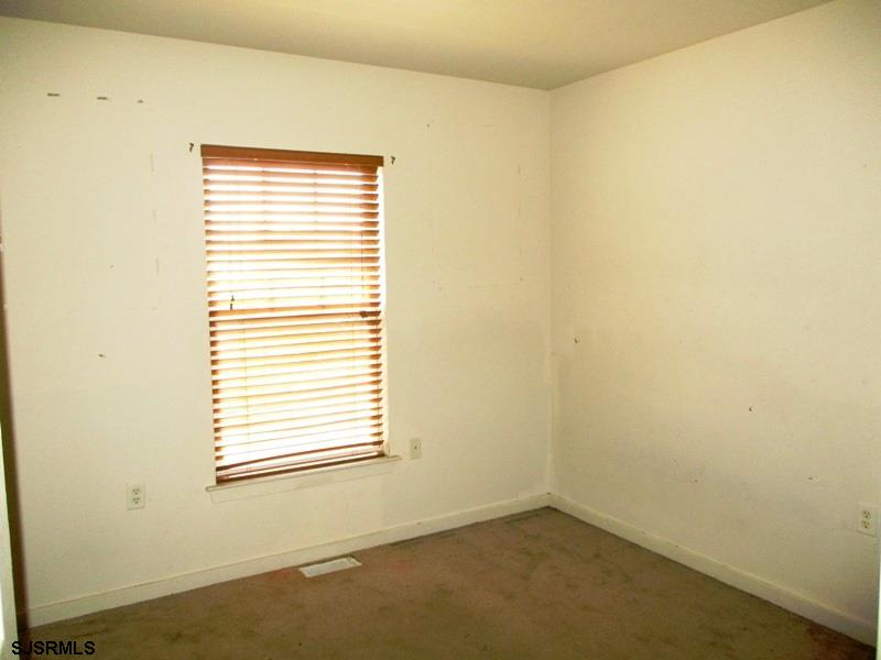 328 Pennsylvania, Atlantic City, New Jersey 08401, 3 Bedrooms Bedrooms, 6 Rooms Rooms,2 BathroomsBathrooms,Residential,For Sale,Pennsylvania,540466