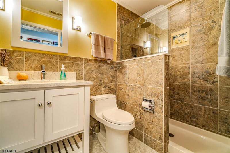 610B Pleasure Ave, Ocean City, New Jersey 08226, 3 Bedrooms Bedrooms, 8 Rooms Rooms,3 BathroomsBathrooms,Condominium,For Sale,Pleasure Ave,543938