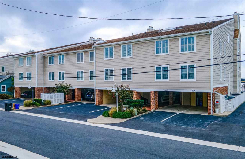 610B Pleasure Ave, Ocean City, New Jersey 08226, 3 Bedrooms Bedrooms, 8 Rooms Rooms,3 BathroomsBathrooms,Condominium,For Sale,Pleasure Ave,543938