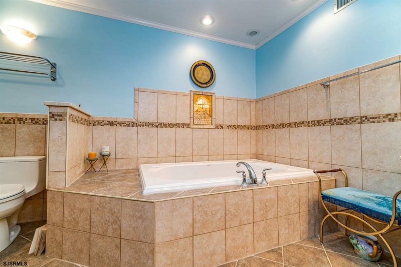 610B Pleasure Ave, Ocean City, New Jersey 08226, 3 Bedrooms Bedrooms, 8 Rooms Rooms,3 BathroomsBathrooms,Condominium,For Sale,Pleasure Ave,543938