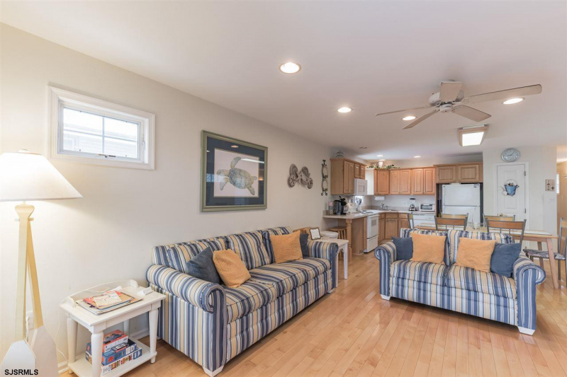 5 Ocean, Ocean City, New Jersey 08226, 3 Bedrooms Bedrooms, 6 Rooms Rooms,2 BathroomsBathrooms,Condominium,For Sale,Ocean,543984