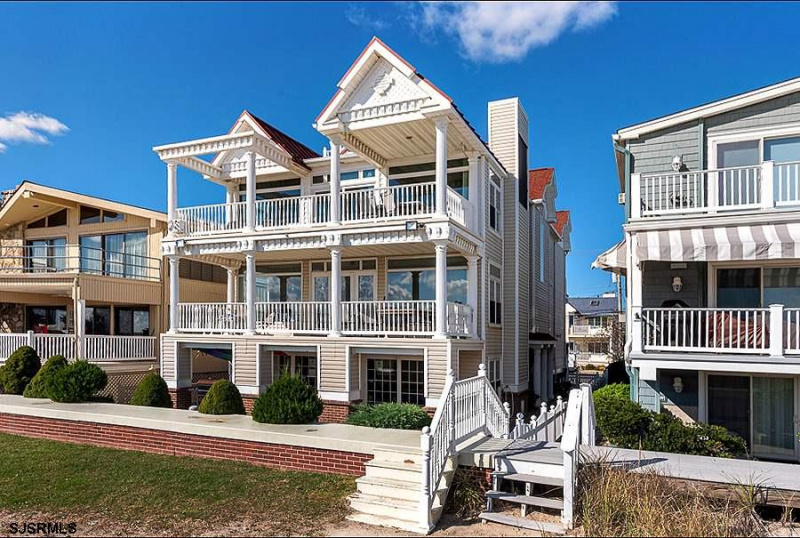 3925 Central Ave, Ocean City, New Jersey 08226, 4 Bedrooms Bedrooms, 8 Rooms Rooms,3 BathroomsBathrooms,Condominium,For Sale,Central Ave,544034