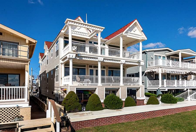 3927 Central Ave, Ocean City, New Jersey 08226, 4 Bedrooms Bedrooms, 8 Rooms Rooms,3 BathroomsBathrooms,Condominium,For Sale,Central Ave,544035