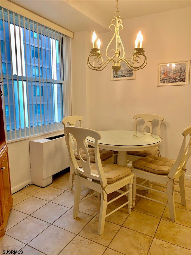101 Plaza Place, Atlantic City, New Jersey 08401, 1 Bedroom Bedrooms, 4 Rooms Rooms,1 BathroomBathrooms,Condominium,For Sale,Plaza Place,544113