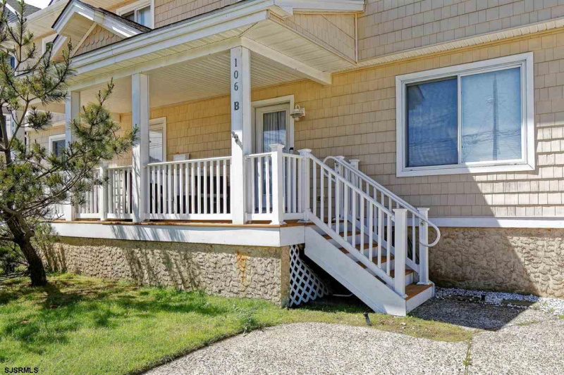 106 8th St N, Brigantine, New Jersey 08203, 3 Bedrooms Bedrooms, 7 Rooms Rooms,1 BathroomBathrooms,Condominium,For Sale,8th St N,538043