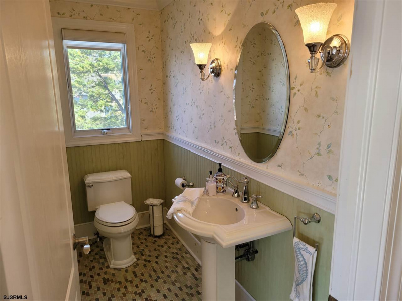 329 15th, Brigantine, New Jersey 08203, 5 Bedrooms Bedrooms, 10 Rooms Rooms,4 BathroomsBathrooms,Residential,For Sale,15th,544145