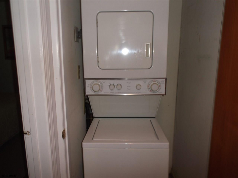 407 36, New Jersey 08203, 3 Bedrooms Bedrooms, 5 Rooms Rooms,2 BathroomsBathrooms,Rental non-commercial,For Sale,36,446346