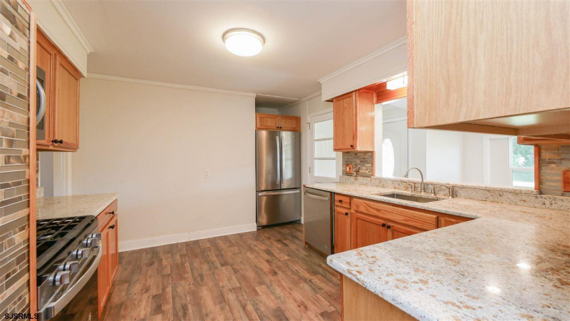 300 Montclair, Pleasantville, New Jersey 08232, 3 Bedrooms Bedrooms, 6 Rooms Rooms,2 BathroomsBathrooms,Residential,For Sale,Montclair,539883