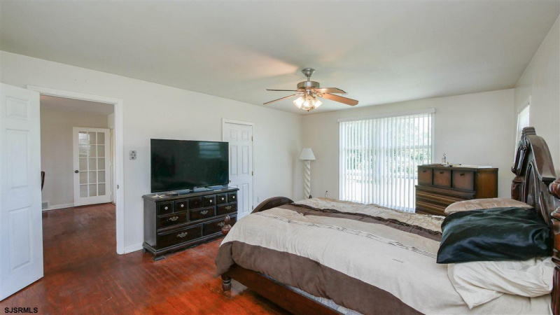 300 Montclair, Pleasantville, New Jersey 08232, 3 Bedrooms Bedrooms, 6 Rooms Rooms,2 BathroomsBathrooms,Residential,For Sale,Montclair,539883