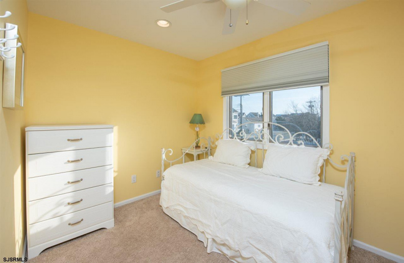 3513 Amherst, New Jersey 08403, 3 Bedrooms Bedrooms, 7 Rooms Rooms,2 BathroomsBathrooms,Rental non-commercial,For Sale,Amherst,543257