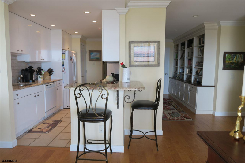 5000 BOARDWALK, Ventnor, New Jersey 08406, 3 Bedrooms Bedrooms, 9 Rooms Rooms,3 BathroomsBathrooms,Condominium,For Sale,BOARDWALK,540928