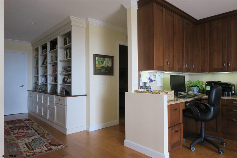 5000 BOARDWALK, Ventnor, New Jersey 08406, 3 Bedrooms Bedrooms, 9 Rooms Rooms,3 BathroomsBathrooms,Condominium,For Sale,BOARDWALK,540928