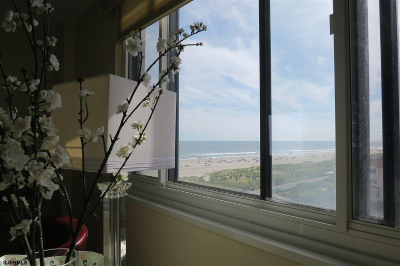 5000 BOARDWALK, Ventnor, New Jersey 08406, 3 Bedrooms Bedrooms, 9 Rooms Rooms,3 BathroomsBathrooms,Condominium,For Sale,BOARDWALK,540928