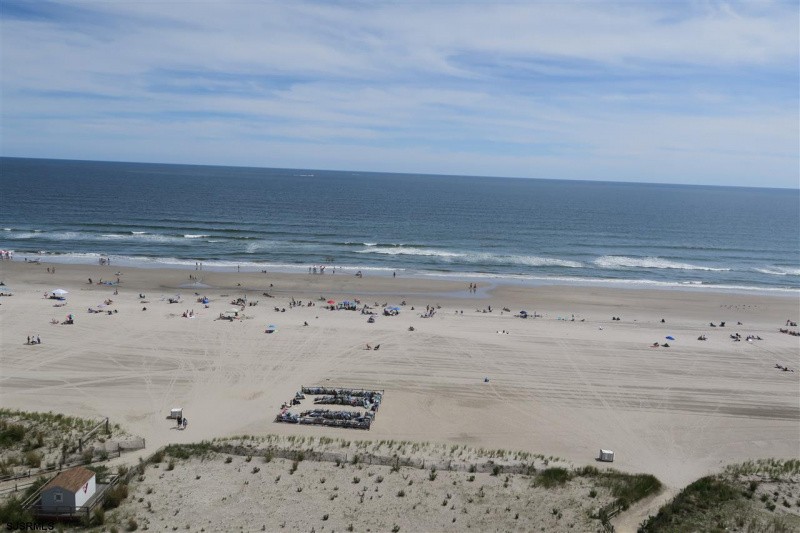5000 BOARDWALK, Ventnor, New Jersey 08406, 3 Bedrooms Bedrooms, 9 Rooms Rooms,3 BathroomsBathrooms,Condominium,For Sale,BOARDWALK,540928
