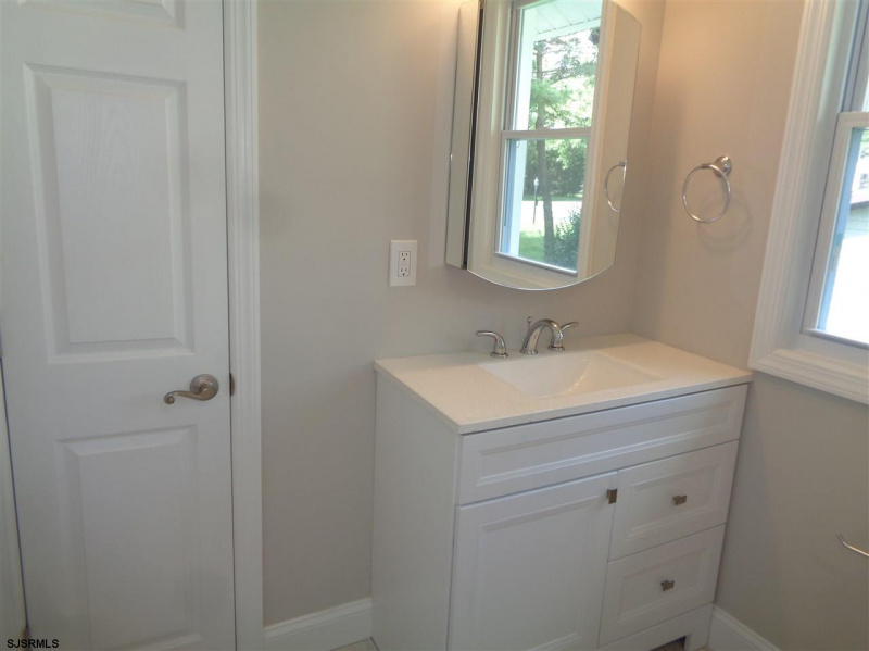 1048 Route 9 South, Marmora, New Jersey 08223, 2 Bedrooms Bedrooms, 4 Rooms Rooms,1 BathroomBathrooms,Residential,For Sale,Route 9 South,541994