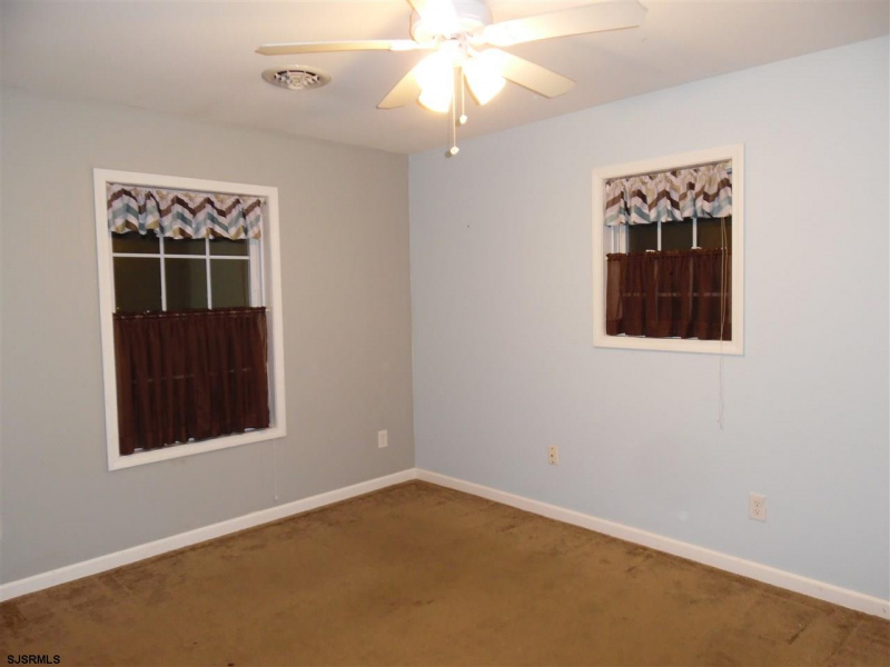 2 Mowery, Villas, New Jersey 08251, 3 Bedrooms Bedrooms, 8 Rooms Rooms,1 BathroomBathrooms,Residential,For Sale,Mowery,544439