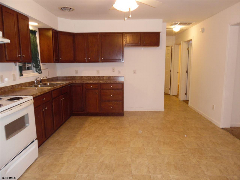 2 Mowery, Villas, New Jersey 08251, 3 Bedrooms Bedrooms, 8 Rooms Rooms,1 BathroomBathrooms,Residential,For Sale,Mowery,544439