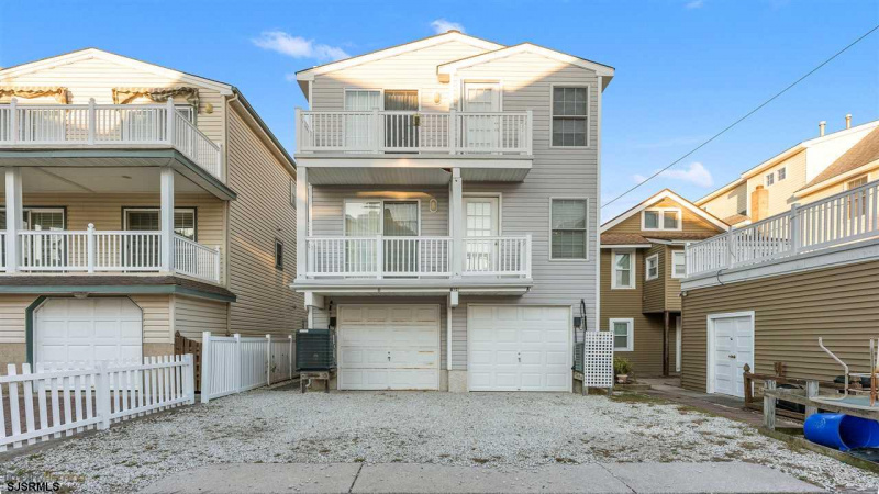 812 First St., Ocean City, New Jersey 08226, 3 Bedrooms Bedrooms, 8 Rooms Rooms,2 BathroomsBathrooms,Condominium,For Sale,First St.,544278