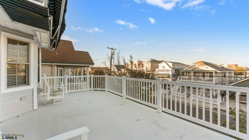 812 First St., Ocean City, New Jersey 08226, 3 Bedrooms Bedrooms, 8 Rooms Rooms,2 BathroomsBathrooms,Condominium,For Sale,First St.,544278