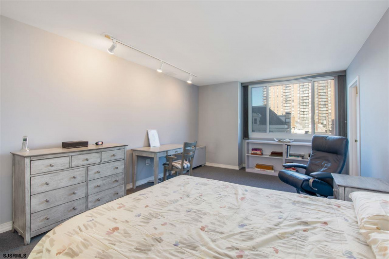 5000 Boardwalk, Ventnor, New Jersey 08406, 3 Bedrooms Bedrooms, 7 Rooms Rooms,2 BathroomsBathrooms,Condominium,For Sale,Boardwalk,544296