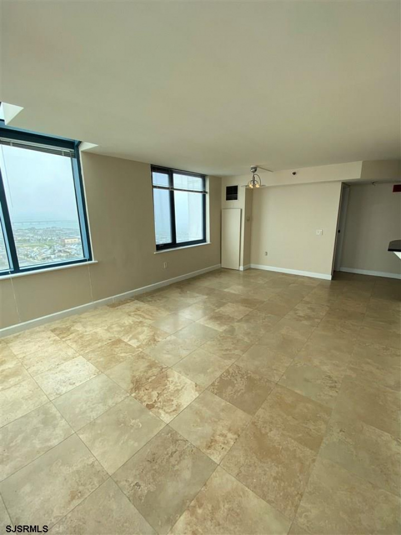 526 Pacific, Atlantic City, New Jersey 08401, 2 Bedrooms Bedrooms, 6 Rooms Rooms,2 BathroomsBathrooms,Condominium,For Sale,Pacific,544348