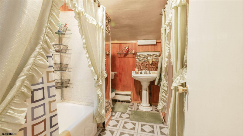 701 Woodland, Pleasantville, New Jersey 08232, 3 Bedrooms Bedrooms, 7 Rooms Rooms,1 BathroomBathrooms,Residential,For Sale,Woodland,539511