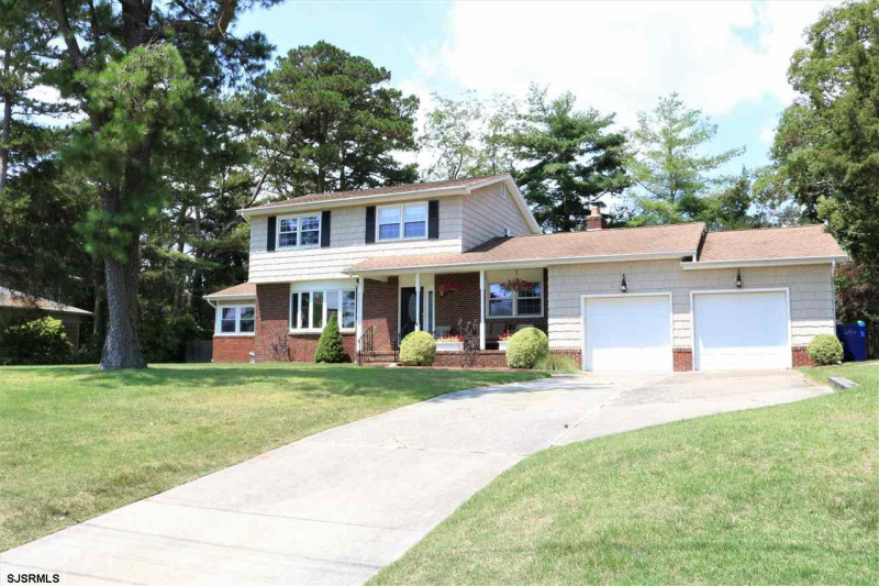 403 Burning Tree Blvd, Absecon, New Jersey 08201, 3 Bedrooms Bedrooms, 9 Rooms Rooms,2 BathroomsBathrooms,Residential,For Sale,Burning Tree Blvd,539675