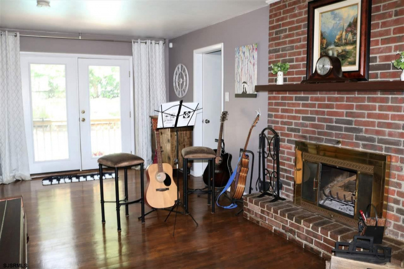403 Burning Tree Blvd, Absecon, New Jersey 08201, 3 Bedrooms Bedrooms, 9 Rooms Rooms,2 BathroomsBathrooms,Residential,For Sale,Burning Tree Blvd,539675
