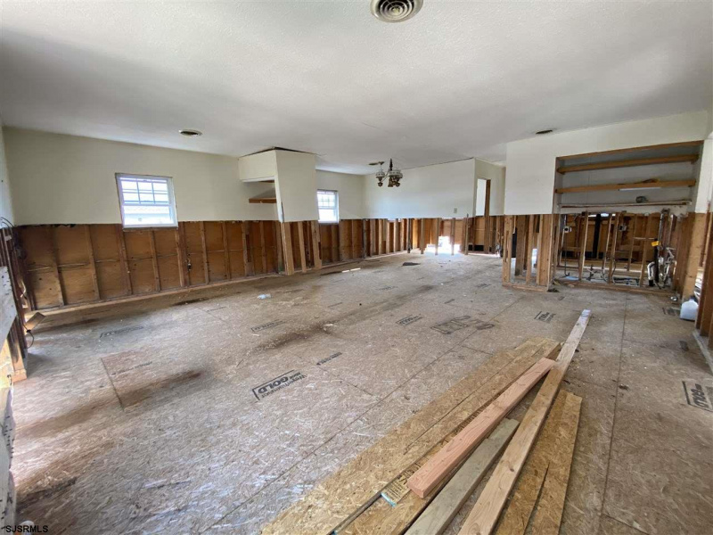 18 Hudson Dr, Little Egg Harbor Township, New Jersey 08087, 4 Bedrooms Bedrooms, 10 Rooms Rooms,2 BathroomsBathrooms,Residential,For Sale,Hudson Dr,540913