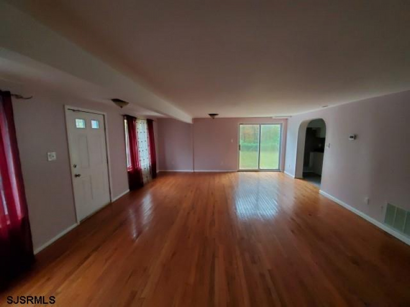 224 Hamburg, Egg Harbor City, New Jersey 08215, 3 Bedrooms Bedrooms, 6 Rooms Rooms,1 BathroomBathrooms,Residential,For Sale,Hamburg,541784