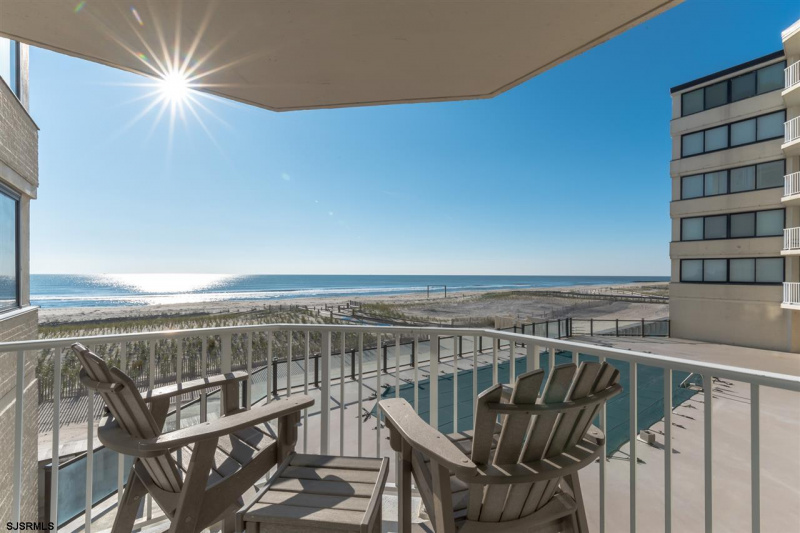 111 16th, Longport, New Jersey 08403, 2 Bedrooms Bedrooms, 4 Rooms Rooms,2 BathroomsBathrooms,Condominium,For Sale,16th,544448